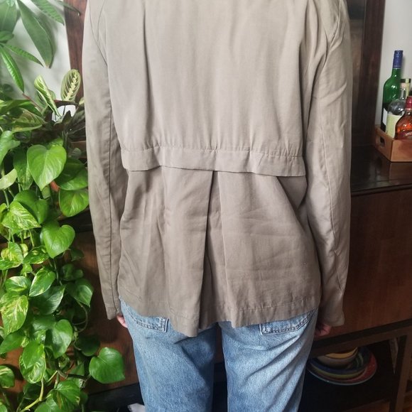 Eliane Rose - Olive Green Waterfall Blazer - Picture 2 of 5